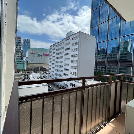 City Center Chmielna 100 ワルシャワ エクステリア 写真